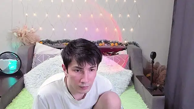 Snapshot of Yumi_steve chatting on November 4, 2025, 5:17 pm Yumi steve online show from November 4, 2025, 5:17 pm