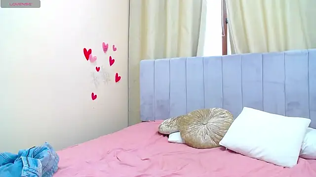 Snapshot of Leslie_passion chatting on March 17, 2025, 7:24 am Leslie passion online show from March 17, 2025, 7:24 am