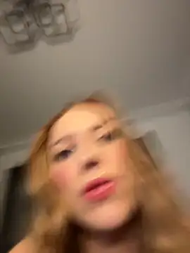 RockQueen A online show from November 19, 2025, 4:01 am