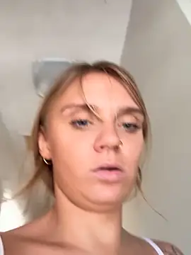 jessieamy online show from September 19, 2025, 11:25 am