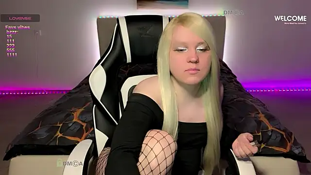 camsmiley online show from February 5, 2026, 8:43 am