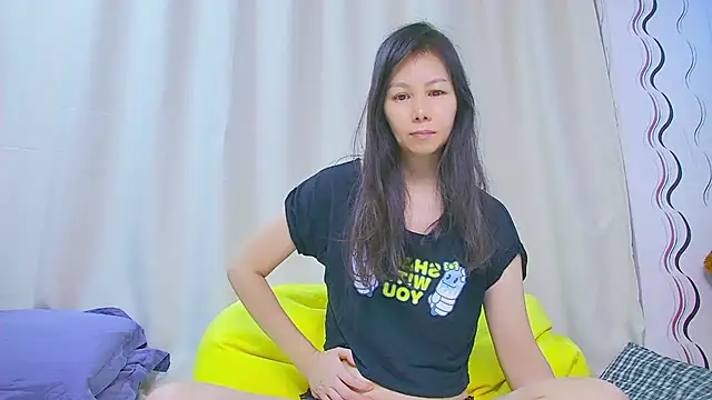 Snapshot of Asiannina chatting on November 17, 2025, 2:48 am Asiannina online show from November 17, 2025, 2:48 am