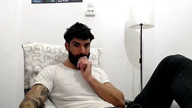 Verycutex online show from January 19, 2026, 7:01 am