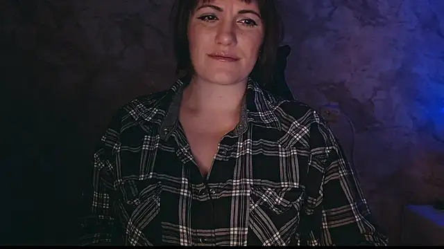 Snapshot of _letty_ chatting on March 8, 2025, 12:44 am letty online show from March 8, 2025, 12:44 am