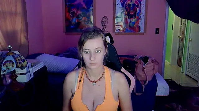 Snapshot of AsiaGoesPro chatting on December 4, 2025, 1:43 pm AsiaGoesPro online show from December 4, 2025, 1:43 pm