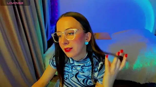 CurlySteph online show from February 1, 2026, 7:23 pm