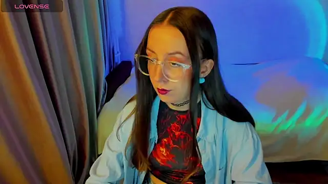 CurlySteph online show from April 5, 2026, 9:10 pm