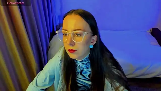 CurlySteph online show from April 15, 2026, 8:20 pm