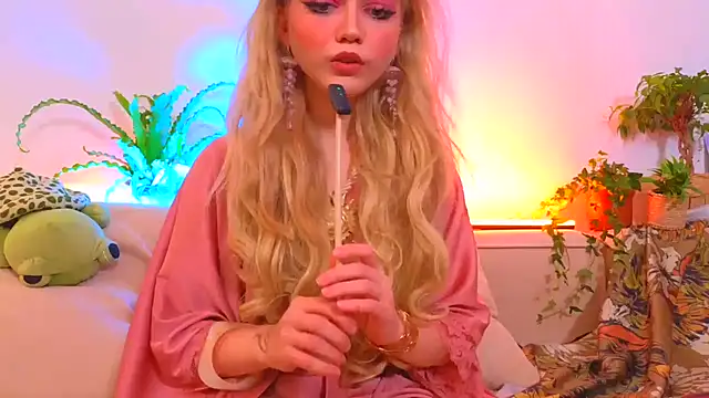 Snapshot of Nymph_Eva chatting on November 15, 2025, 6:45 pm Nymph Eva online show from November 15, 2025, 6:45 pm