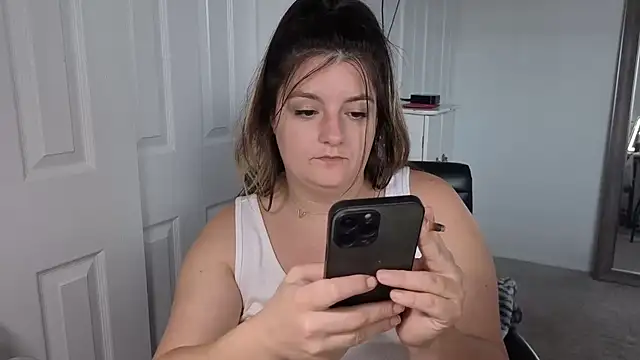 Snapshot of magicsparkles chatting on July 14, 2026, 8:59 pm magicsparkles online show from July 14, 2026, 8:59 pm