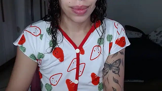 Snapshot of bustycarly chatting on September 19, 2025, 12:42 pm bustycarly online show from September 19, 2025, 12:42 pm