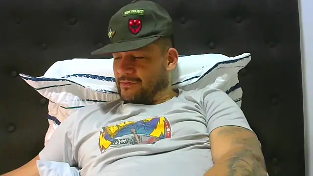 altenori112 online show from November 25, 2025, 3:51 am