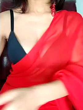 Snapshot of babyqueen001 chatting on December 7, 2024, 8:38 am babyqueen001 online show from December 7, 2024, 8:38 am