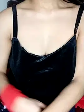 Snapshot of babyqueen001 chatting on December 17, 2024, 6:20 pm babyqueen001 online show from December 17, 2024, 6:20 pm