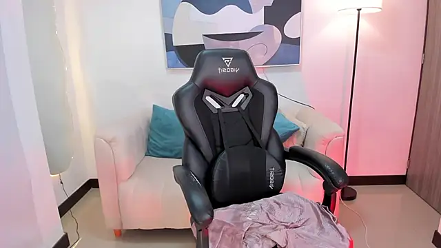 SaraParker  online show from February 19, 2026, 10:18 pm