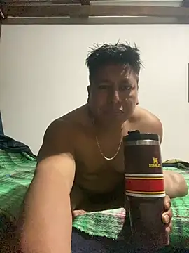 Snapshot of eamisay chatting on April 7, 2026, 4:58 am eamisay online show from April 7, 2026, 4:58 am