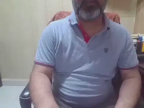 hairymaster95 online show from May 28, 2026, 6:21 am