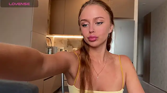 Snapshot of Megan_Nilson chatting on July 4, 2026, 9:26 am Megan Nilson online show from July 4, 2026, 9:26 am