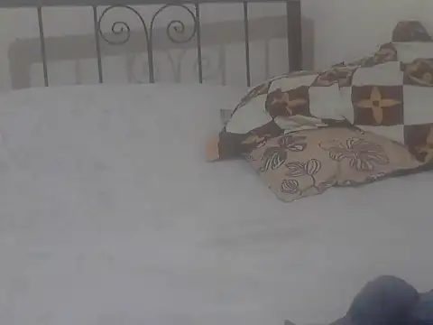 Snapshot of PRETTY-MI chatting on March 27, 2026, 8:32 pm PRETTY-MI online show from March 27, 2026, 8:32 pm