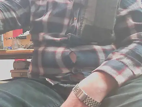 Snapshot of HaraldGermany chatting on March 12, 2025, 6:32 pm HaraldGermany online show from March 12, 2025, 6:32 pm