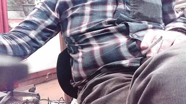 Snapshot of HaraldGermany chatting on November 10, 2025, 5:51 pm HaraldGermany online show from November 10, 2025, 5:51 pm