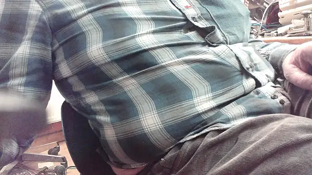 Snapshot of HaraldGermany chatting on October 29, 2025, 6:18 pm HaraldGermany online show from October 29, 2025, 6:18 pm