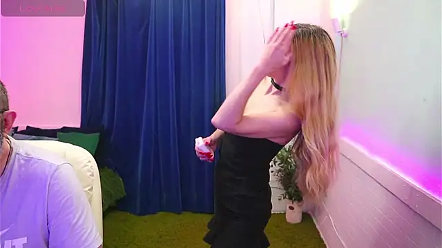 Snapshot of AlisaAleksandr chatting on November 8, 2025, 3:15 pm AlisaAleksandr online show from November 8, 2025, 3:15 pm