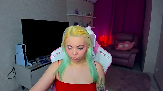 Snapshot of EnergyBunny_1 chatting on November 24, 2025, 7:14 pm EnergyBunny 1 online show from November 24, 2025, 7:14 pm