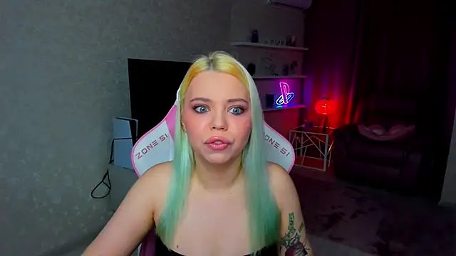 Snapshot of EnergyBunny_1 chatting on November 29, 2025, 5:24 pm EnergyBunny 1 online show from November 29, 2025, 5:24 pm