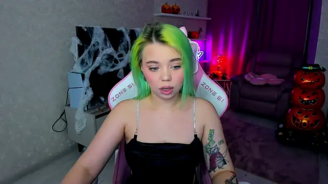 Snapshot of EnergyBunny_1 chatting on October 26, 2025, 5:24 pm EnergyBunny 1 online show from October 26, 2025, 5:24 pm