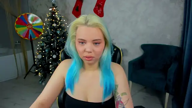 Snapshot of EnergyBunny_1 chatting on December 14, 2025, 7:30 pm EnergyBunny 1 online show from December 14, 2025, 7:30 pm