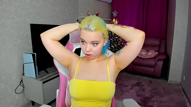 Snapshot of EnergyBunny_1 chatting on December 18, 2025, 5:39 pm EnergyBunny 1 online show from December 18, 2025, 5:39 pm