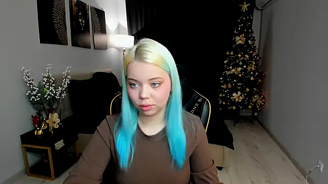 Snapshot of EnergyBunny_1 chatting on December 17, 2025, 7:41 pm EnergyBunny 1 online show from December 17, 2025, 7:41 pm