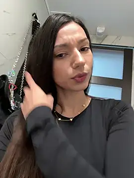  MiaQueen  online show from February 26, 2026, 11:27 pm