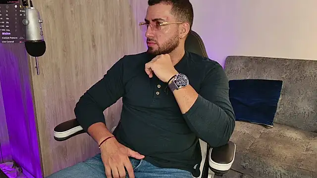 Snapshot of mr_david_cox chatting on March 6, 2025, 1:03 pm mr david cox online show from March 6, 2025, 1:03 pm