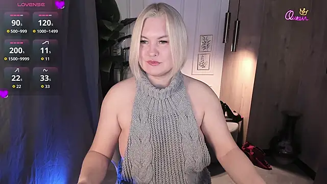 Snapshot of YolandaKiss chatting on April 25, 2026, 8:28 pm YolandaKiss online show from April 25, 2026, 8:28 pm