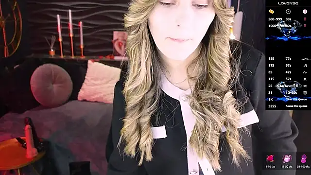 KylieMellow online show from March 19, 2026, 5:51 am