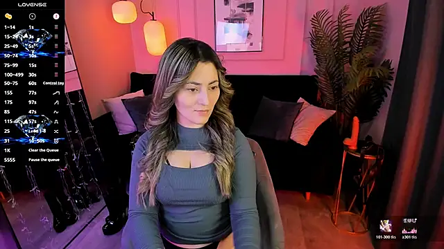 KylieMellow online show from April 13, 2026, 1:15 pm