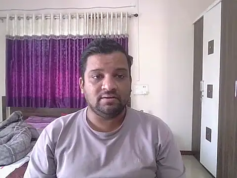 Snapshot of dhruv_love chatting on February 10, 2026, 4:44 am dhruv love online show from February 10, 2026, 4:44 am