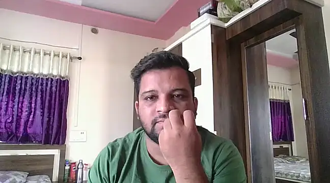 Snapshot of dhruv_love chatting on February 7, 2025, 4:16 am dhruv love online show from February 7, 2025, 4:16 am