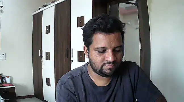 Snapshot of dhruv_love chatting on December 3, 2024, 11:07 am dhruv love online show from December 3, 2024, 11:07 am