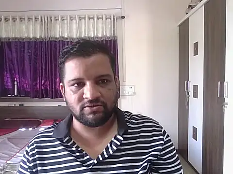 Snapshot of dhruv_love chatting on September 24, 2025, 4:19 am dhruv love online show from September 24, 2025, 4:19 am