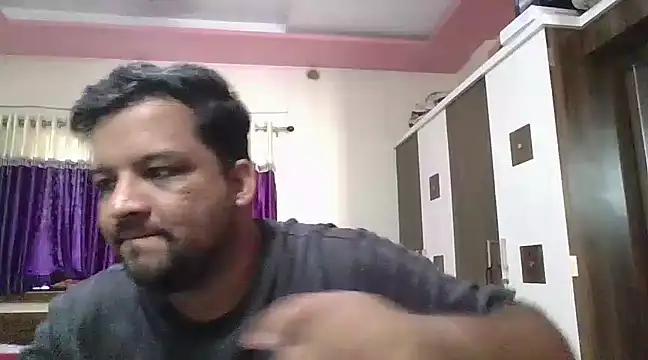 Snapshot of dhruv_love chatting on February 28, 2025, 5:37 am dhruv love online show from February 28, 2025, 5:37 am