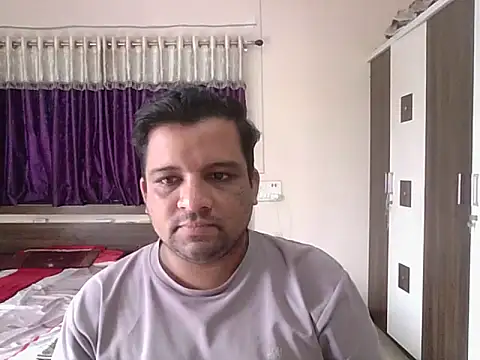 Snapshot of dhruv_love chatting on October 7, 2025, 4:46 am dhruv love online show from October 7, 2025, 4:46 am