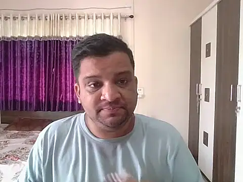 Snapshot of dhruv_love chatting on October 16, 2025, 3:48 am dhruv love online show from October 16, 2025, 3:48 am