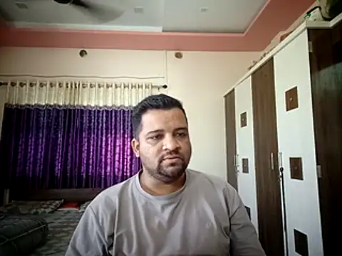 Snapshot of dhruv_love chatting on February 26, 2026, 4:12 am dhruv love online show from February 26, 2026, 4:12 am