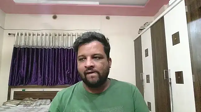 Snapshot of dhruv_love chatting on February 7, 2025, 5:29 pm dhruv love online show from February 7, 2025, 5:29 pm