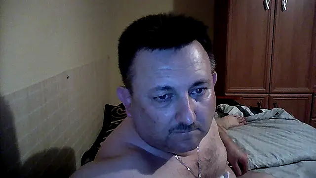 Snapshot of Novy73 chatting on September 20, 2025, 10:48 pm Novy73 online show from September 20, 2025, 10:48 pm