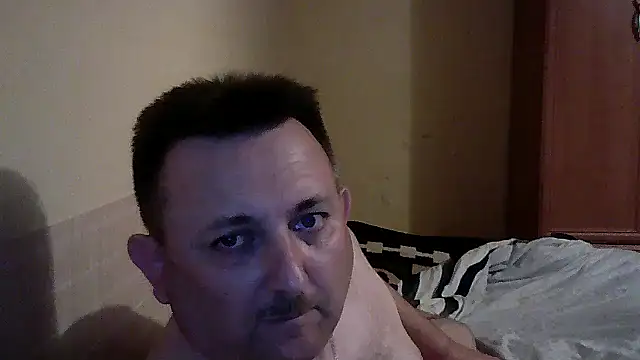 Snapshot of Novy73 chatting on November 7, 2025, 1:10 am Novy73 online show from November 7, 2025, 1:10 am