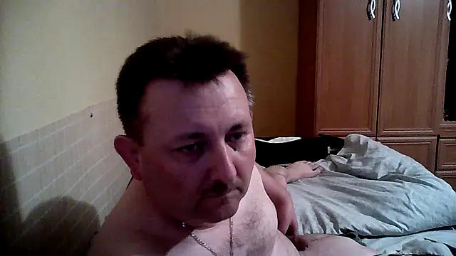Snapshot of Novy73 chatting on November 21, 2025, 9:25 pm Novy73 online show from November 21, 2025, 9:25 pm